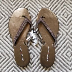 NY & Co bronze flip flop sandals, NWT